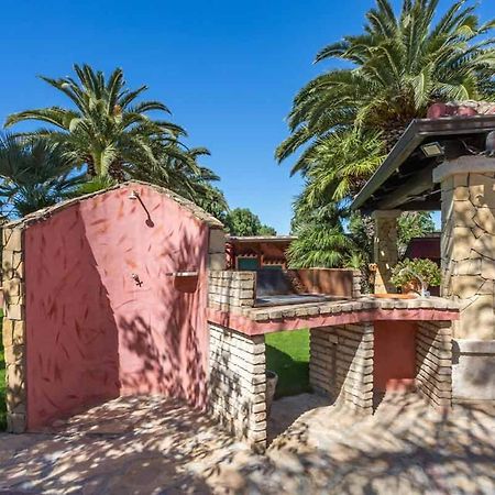 Villa Flumini Флуміні-ді-Кварту Екстер'єр фото