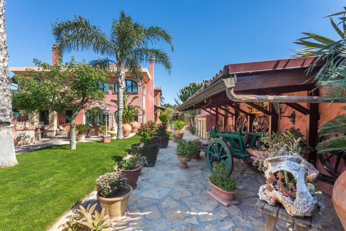 Villa Flumini Флуміні-ді-Кварту Екстер'єр фото