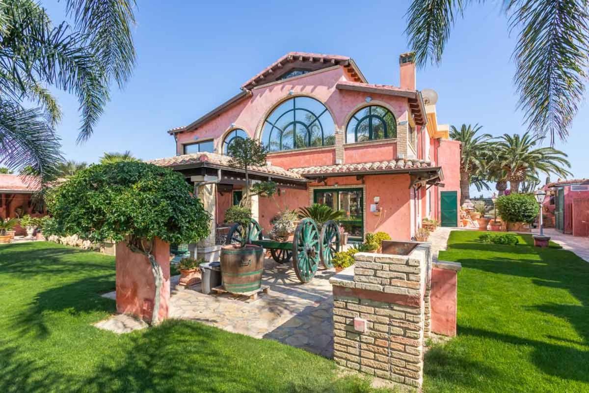 Villa Flumini Флуміні-ді-Кварту Екстер'єр фото