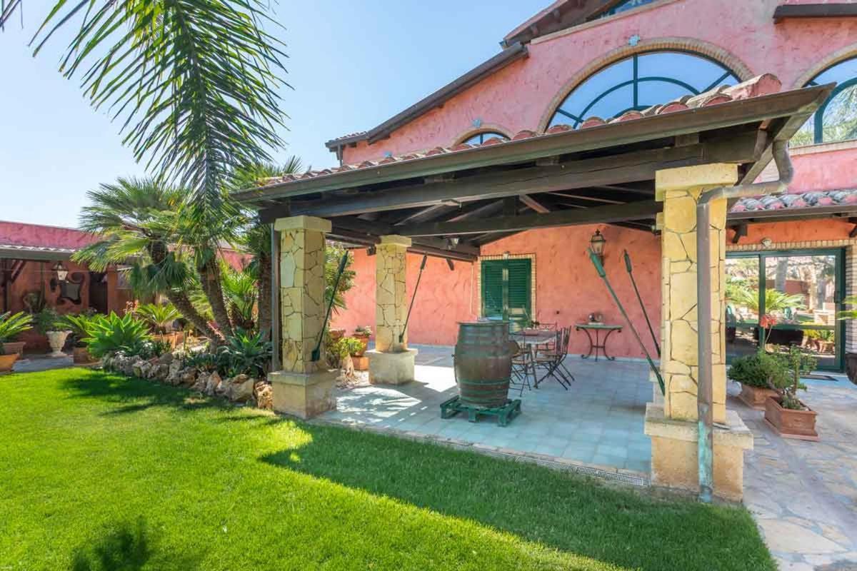 Villa Flumini Флуміні-ді-Кварту Екстер'єр фото