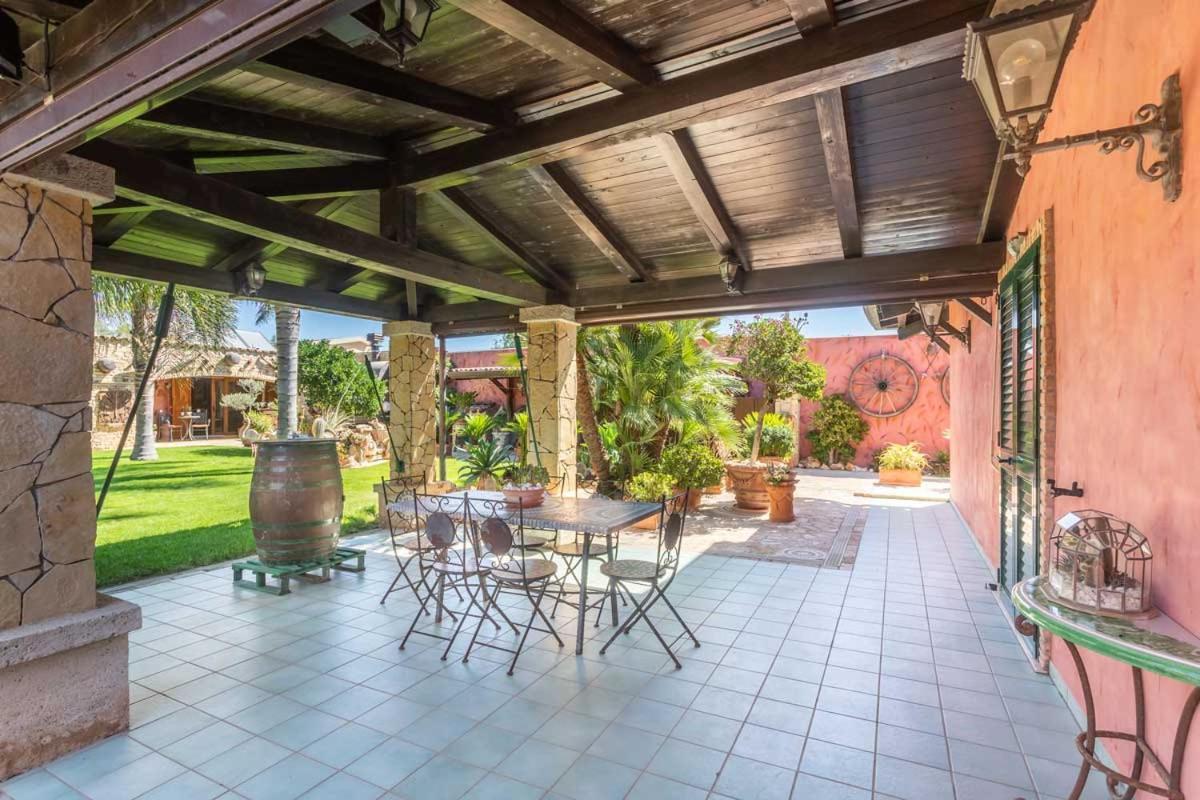 Villa Flumini Флуміні-ді-Кварту Екстер'єр фото