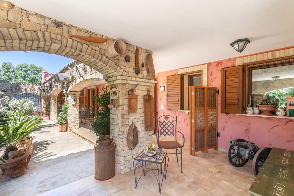 Villa Flumini Флуміні-ді-Кварту Екстер'єр фото